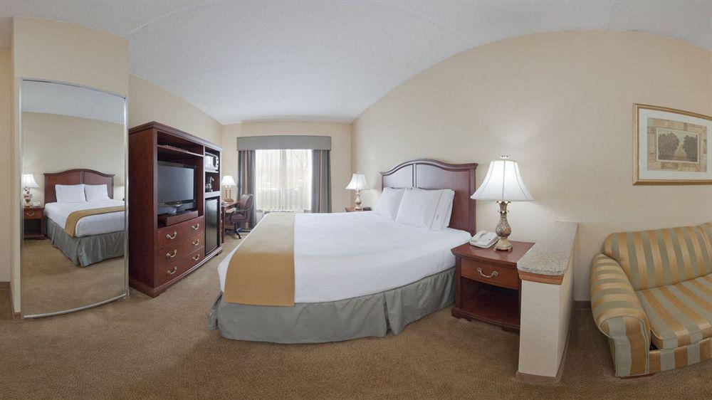 Fairfield Inn & Suites By Marriott Bridgewater Branchburg/Somerville Exterior photo